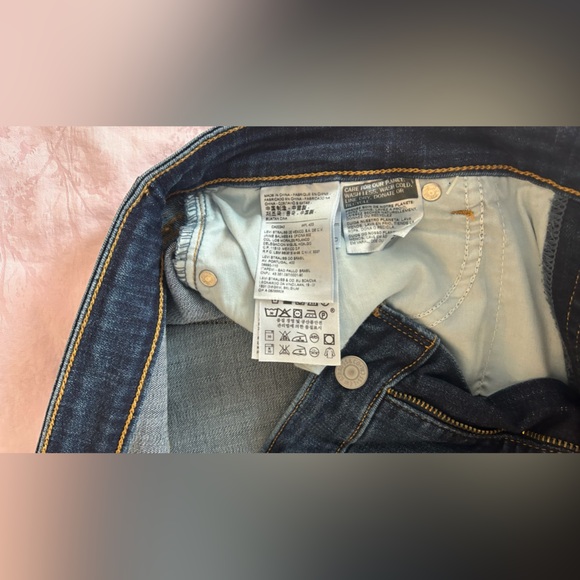 NWT Levi’s Plus Size 16W 414 relaxed straight leg jeans - Picture 8 of 11